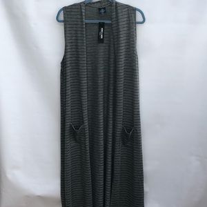 Agnes and Dora Vest Duster